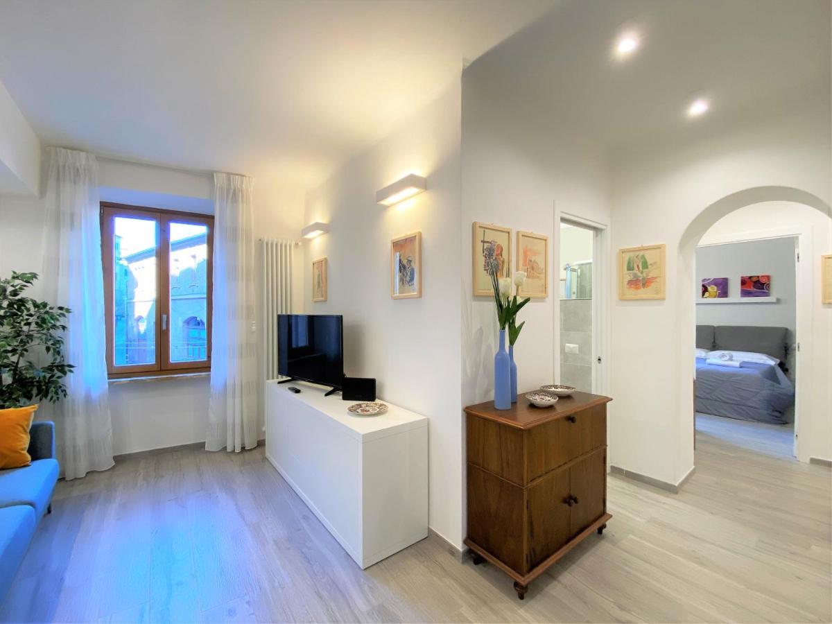 Casa Stella- A Due Passi Dal Corso Di Siena Apartman Kültér fotó