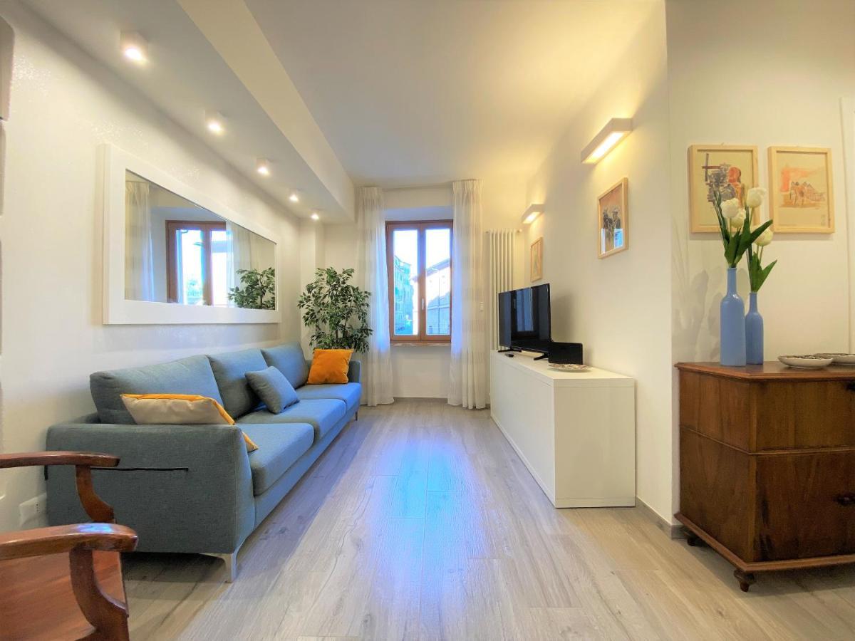 Casa Stella- A Due Passi Dal Corso Di Siena Apartman Kültér fotó