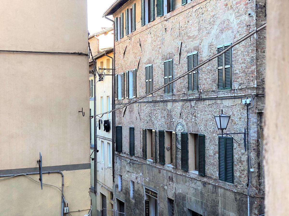 Casa Stella- A Due Passi Dal Corso Di Siena Apartman Kültér fotó