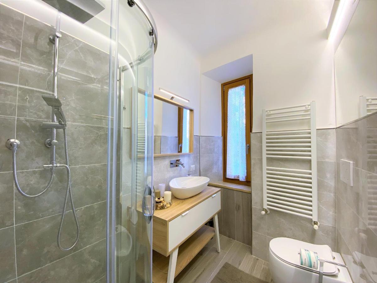 Casa Stella- A Due Passi Dal Corso Di Siena Apartman Kültér fotó
