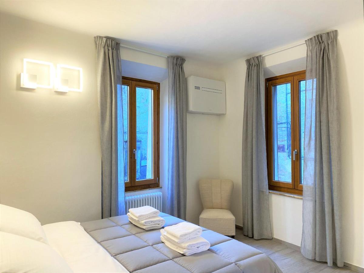 Casa Stella- A Due Passi Dal Corso Di Siena Apartman Kültér fotó