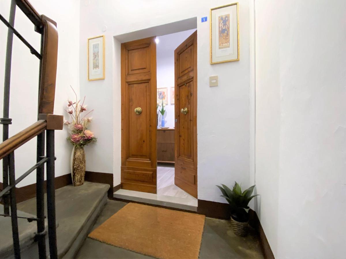 Casa Stella- A Due Passi Dal Corso Di Siena Apartman Kültér fotó